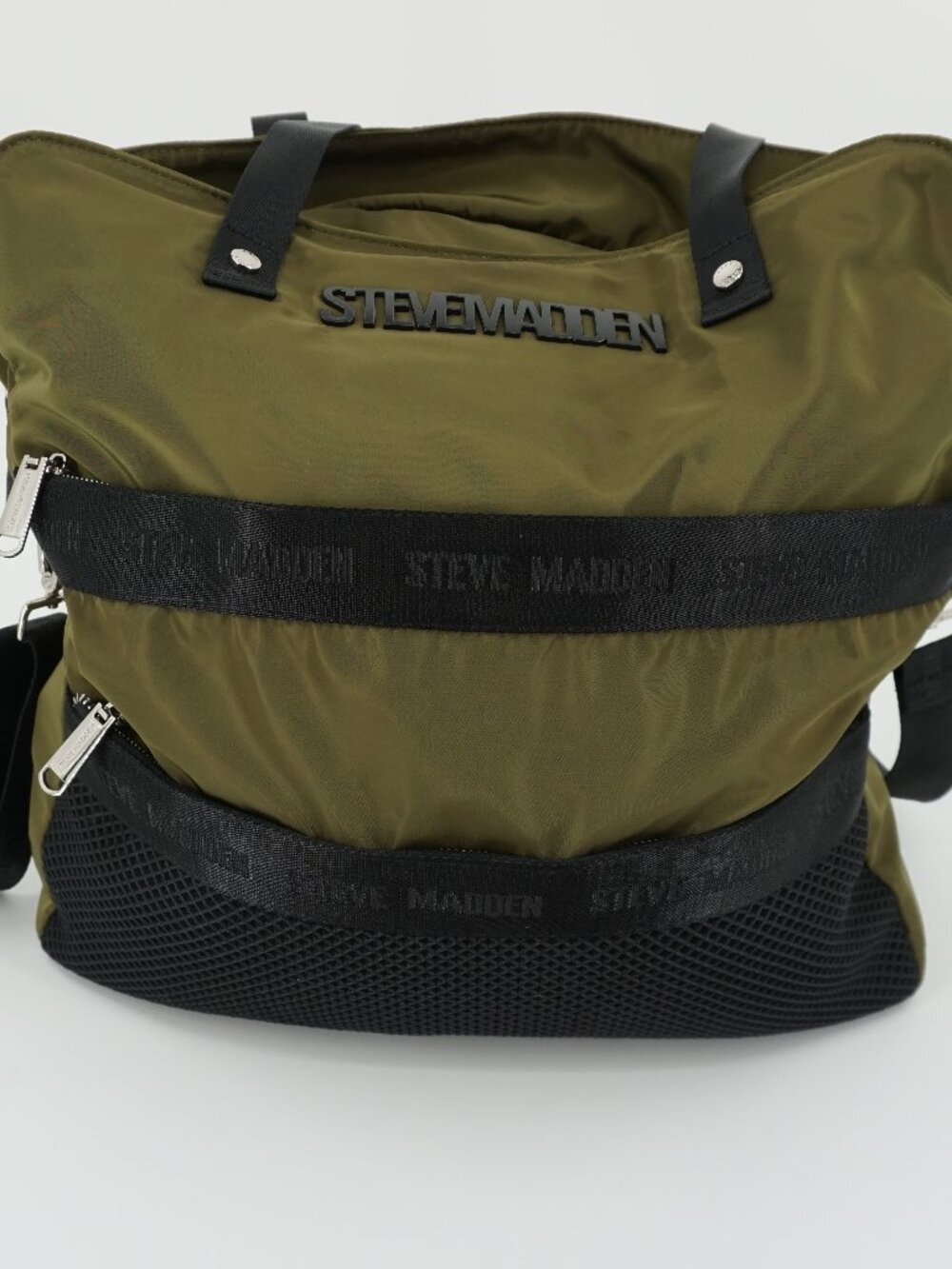 Share Steve Madden Black & Green Large Gym Tote Overnight Travel Duffel Bag Carr
